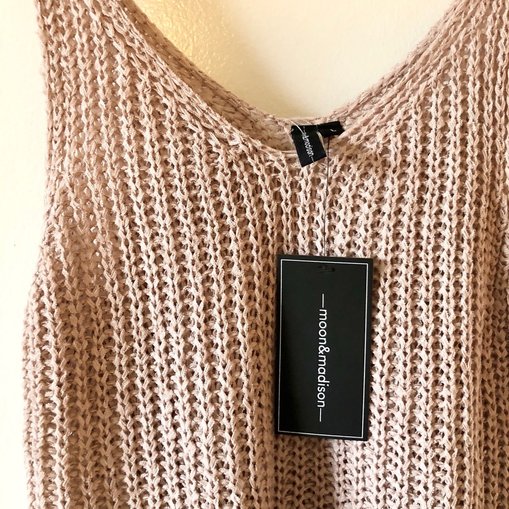 moon&madison || light pink knitted tank top